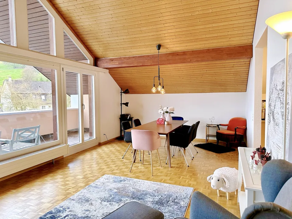 4.5-Zimmer-Wohnung mit grosser Balkon in Spreitenbach – Foto 2 von 18