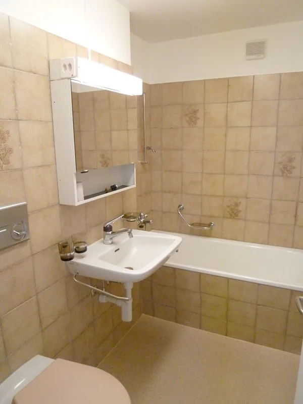 Helle 3-Zimmer-Wohnung mit Balkon – foto 2 di 6