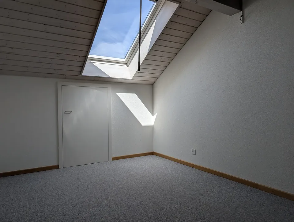 4.5-Zimmer-Maisonettewohnung mit Galerie und Balkon in Ziefen – Foto 28 von 29