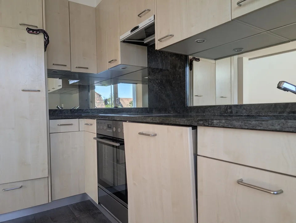 4.5-Zimmer-Maisonettewohnung mit Galerie und Balkon in Ziefen – Foto 15 von 29