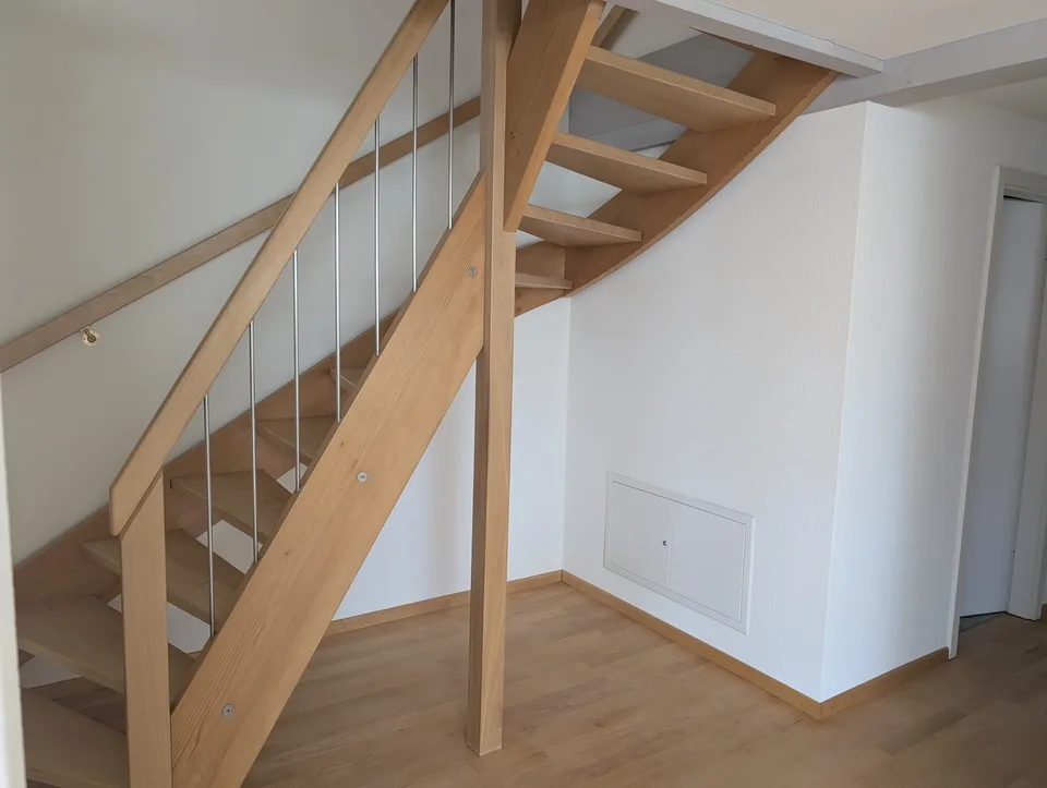 4.5-Zimmer-Maisonettewohnung mit Galerie und Balkon in Ziefen – Foto 18 von 29
