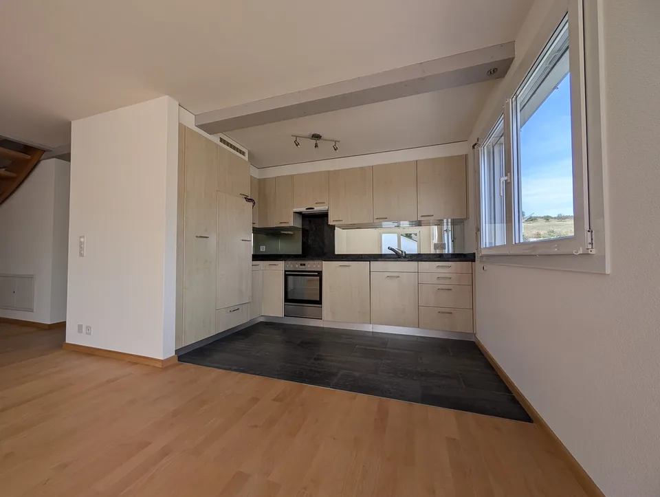 4.5-Zimmer-Maisonettewohnung mit Galerie und Balkon in Ziefen – Foto 3 von 29