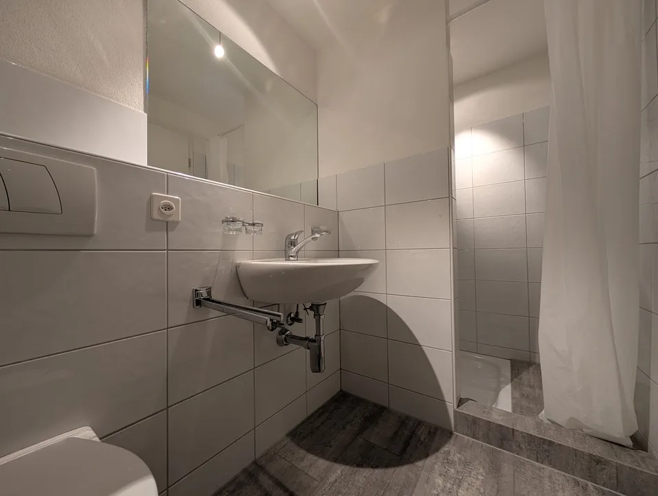 4.5-Zimmer-Maisonettewohnung mit Galerie und Balkon in Ziefen – Foto 16 von 29