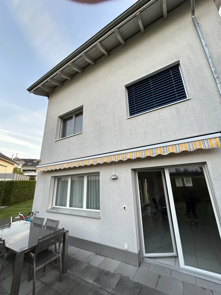Möbliertes Zimmer mit eigenem Badezimmer und Parkplatz – 6034 Inwil bei Luzern – photo 2 sur 8