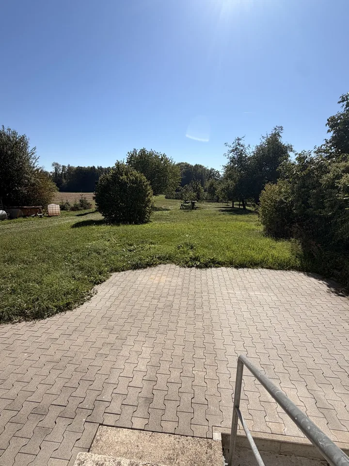 6 1/2-Zimmer-Hausteil mit Garten, ruhige Lage, Aussicht – Foto 5 von 10