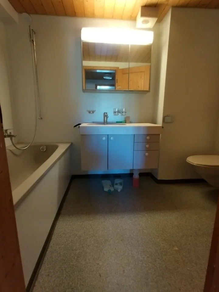 Gemütliches & grosses, möbliertes All-inclusive WG-Zimmer in Studentenhaus – Foto 6 von 10