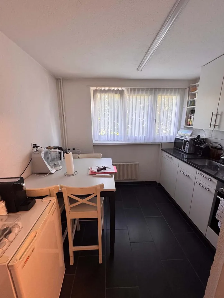 Hübsche 4 Zimmer Wohnung mit neuem Balkon – Foto 2 von 6