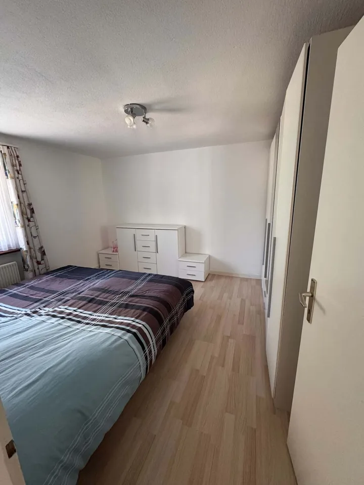 Hübsche 4 Zimmer Wohnung mit neuem Balkon – Foto 6 von 6
