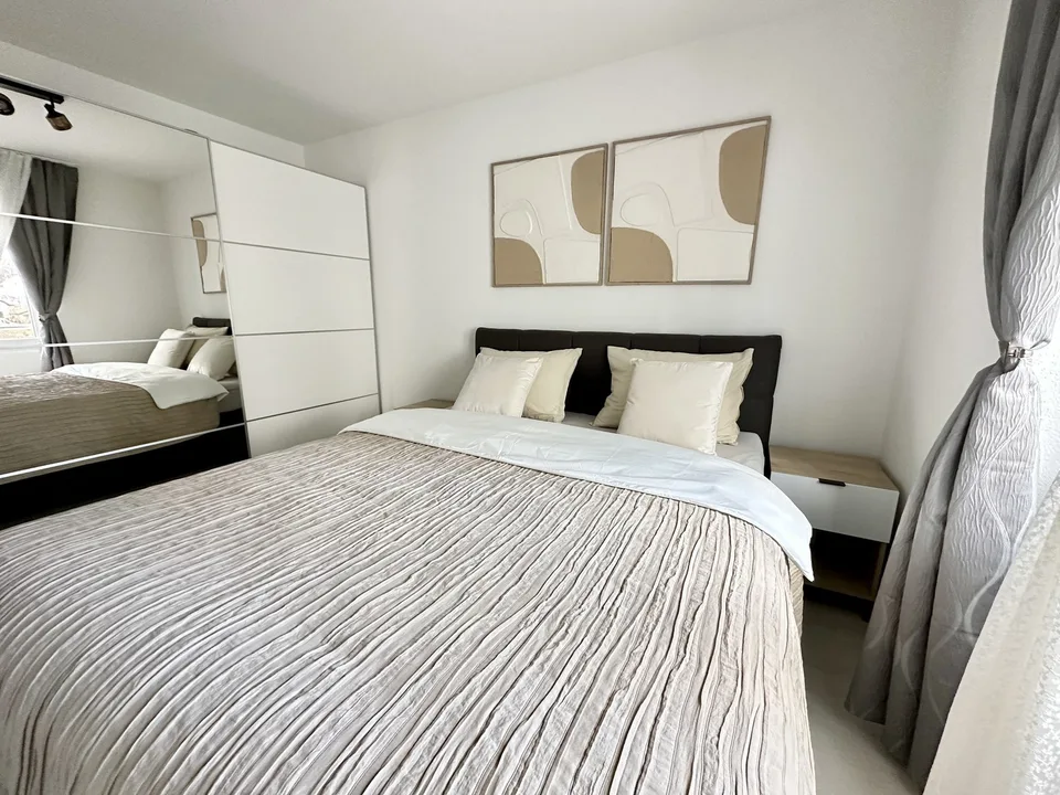 Stylishly Interior-Designed MydIhei Apartment for Couple or Small Family – Foto 10 von 16