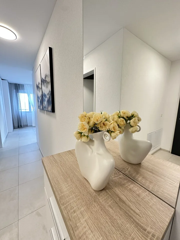 Stylishly Interior-Designed MydIhei Apartment for Couple or Small Family – Foto 6 von 16