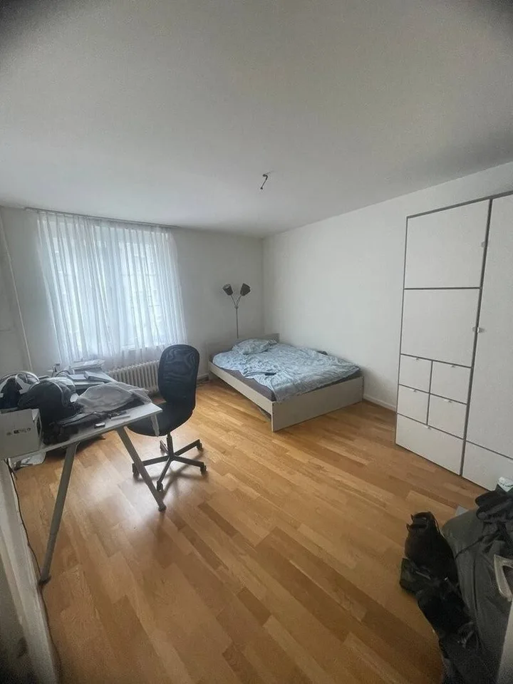 Grosszügige 2-Zimmer-Wohnung im 1. OG an zentraler Lage – Foto 4 von 4