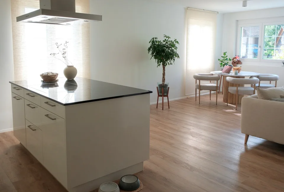 Grosszügige 4.5-Zimmer-Maisonettewohnung mit Garten und Weitsicht! – Foto 5 von 15
