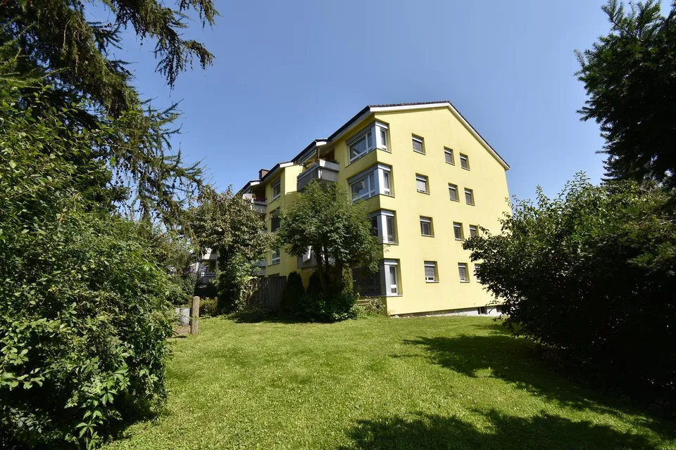geräumige 4.5-Zimmer-Wohnung – Foto 2 von 8