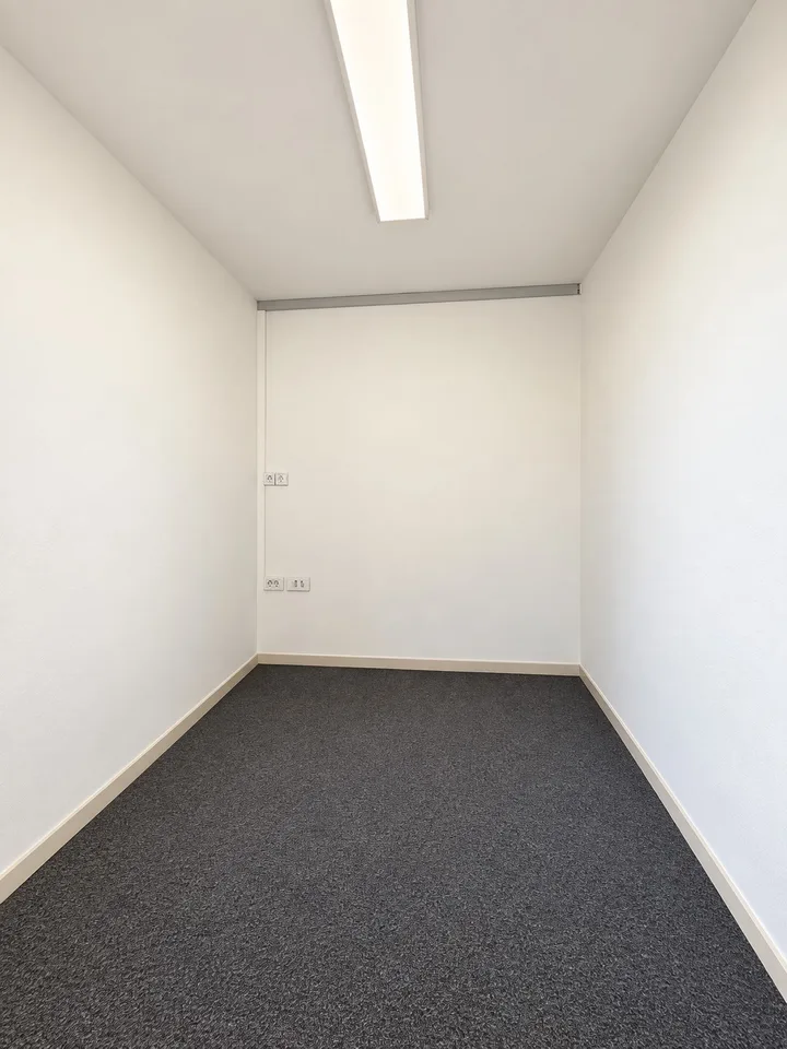 Vielseitige Büroräumlichkeiten an zentraler Lage in Binningen – foto 9 di 26