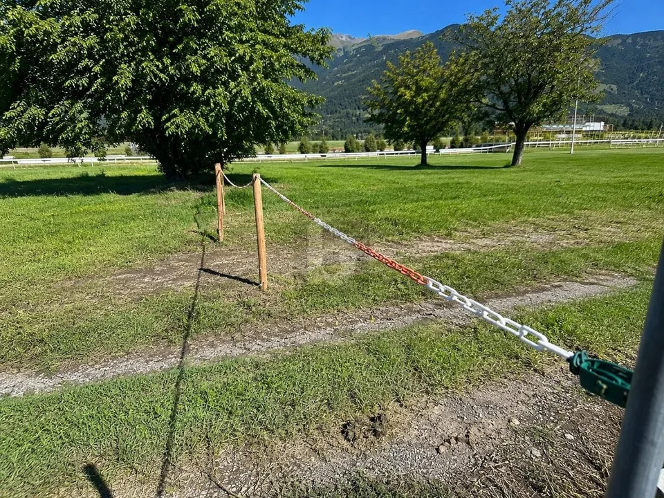 AMPIO IN POSIZIONE SOLEGGIATA E STRATEGICA – foto 2 di 3