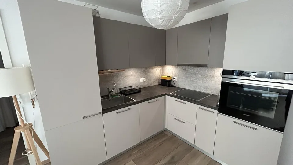 2,5 pièces meublé en rez-de-jardin avec terrasse – sous-location 1 à 3 ans – Foto 8 von 12