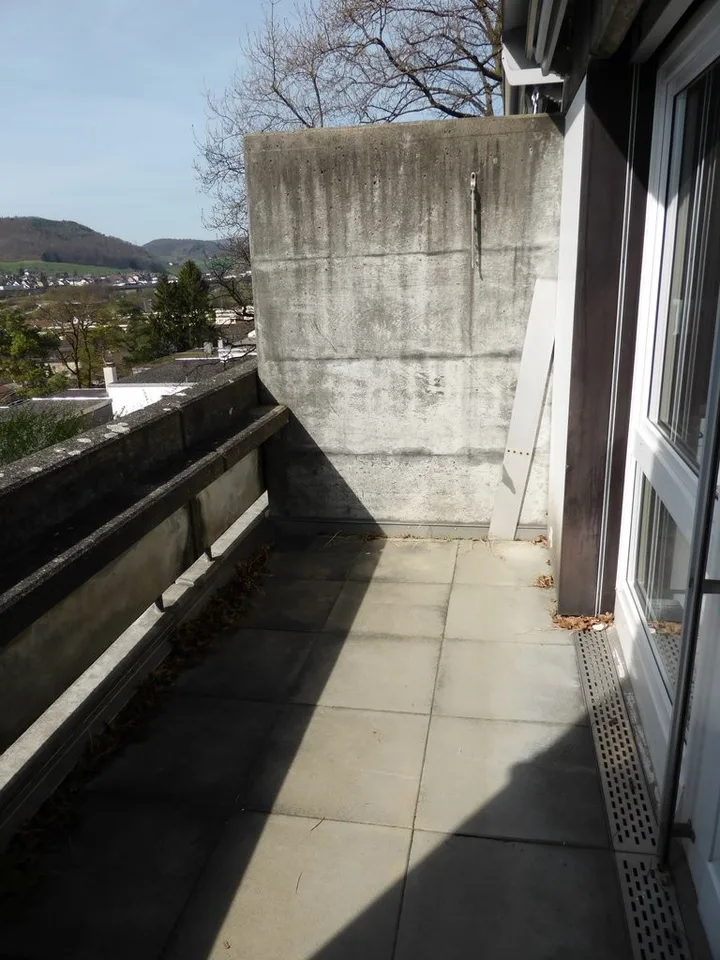 3.5 Zimmer-Wohnung mit schöner Aussicht am Sonnenhügel zu vermieten – Foto 10 von 10