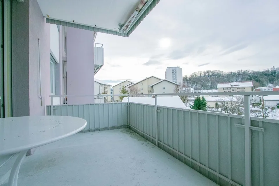 Wohnung mit moderner Küche & Balkon für Singles – Foto 7 von 8
