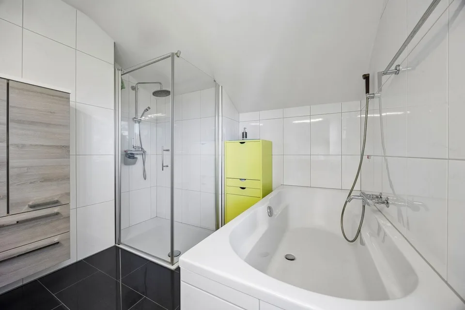 Zuhause mit Charakter und Perspektive – Foto 10 von 13