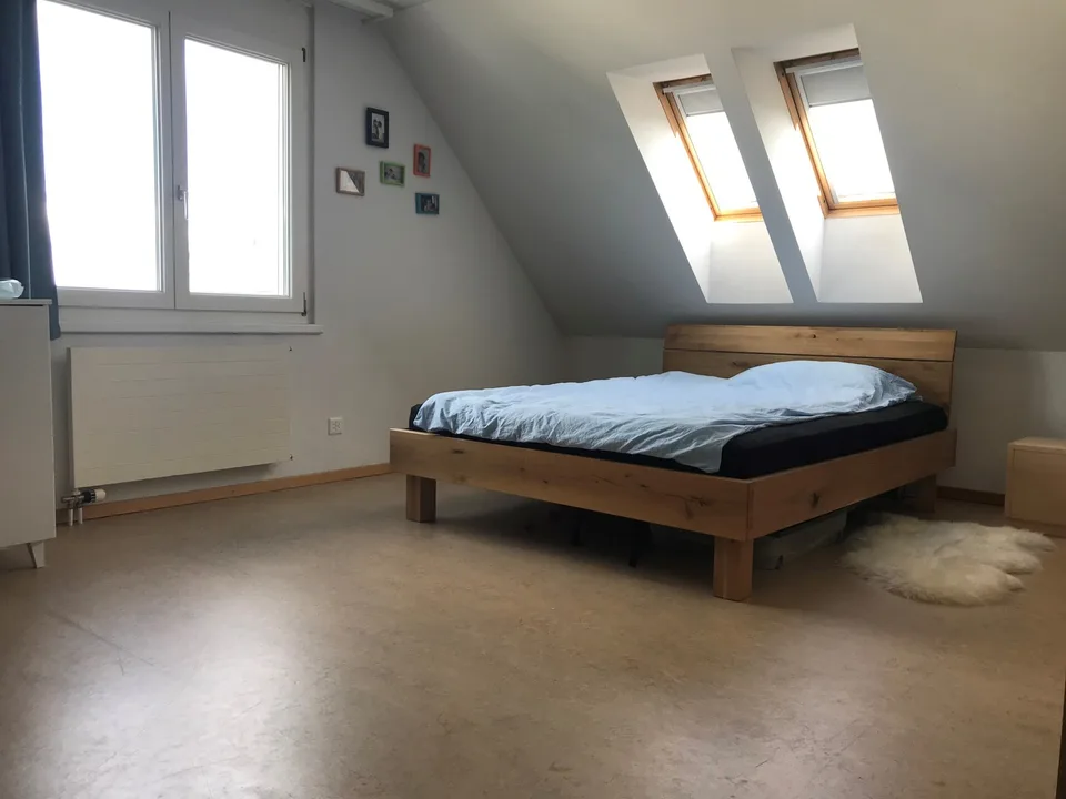 Charmante 4,5 Zimmer Maisonette-Wohnung im Dorfkern von Oberwinterthur – Foto 11 von 14