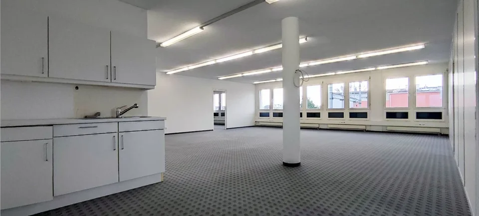 Diverse office spaces – photo 7 of 12