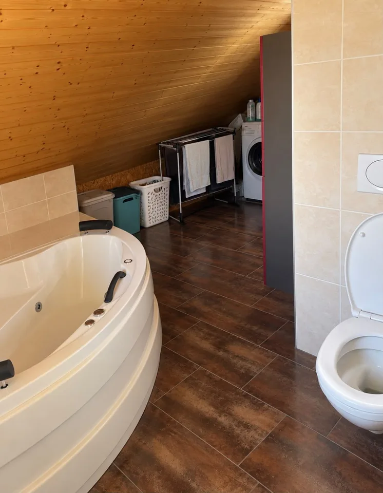Grosszügiges 8.5-Zimmer-MINERGIE-Öko-Generationenhaus – Foto 15 von 29