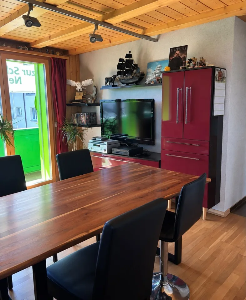 Grosszügiges 8.5-Zimmer-MINERGIE-Öko-Generationenhaus – Foto 18 von 29