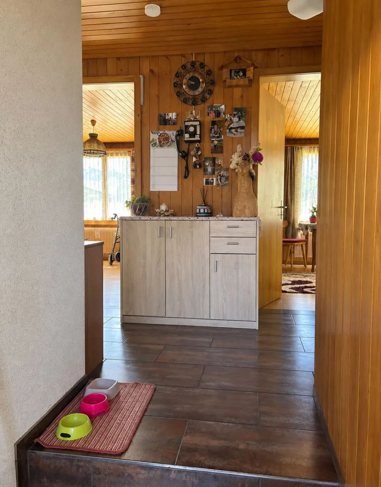 Grosszügiges 8.5-Zimmer-MINERGIE-Öko-Generationenhaus – Foto 11 von 29