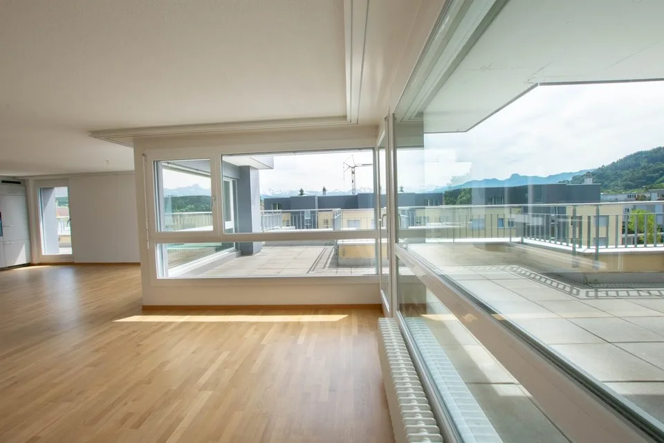 Appartamento attico grandioso con vista sulle montagne – foto 4 di 11