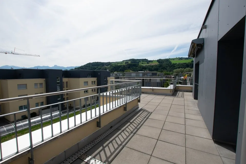 Appartamento attico grandioso con vista sulle montagne – foto 10 di 11
