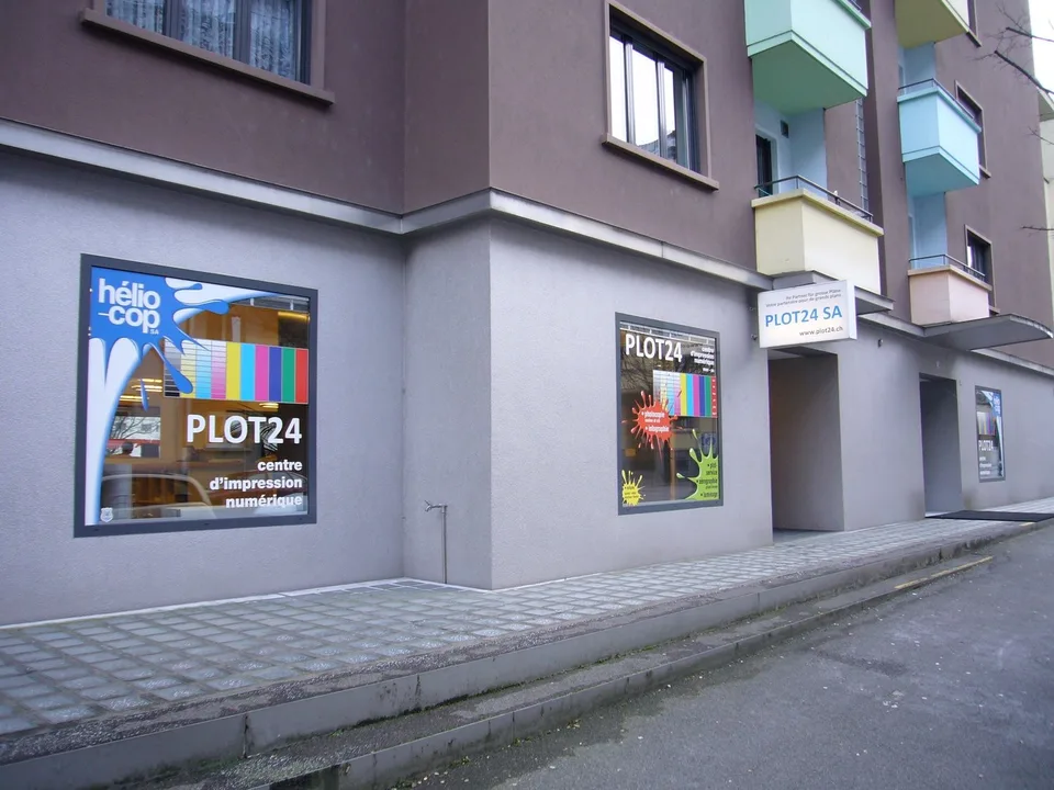 Belle surface commerciale ou administrative avec vitrines d'env. 253,2 m² – Foto 6 von 11