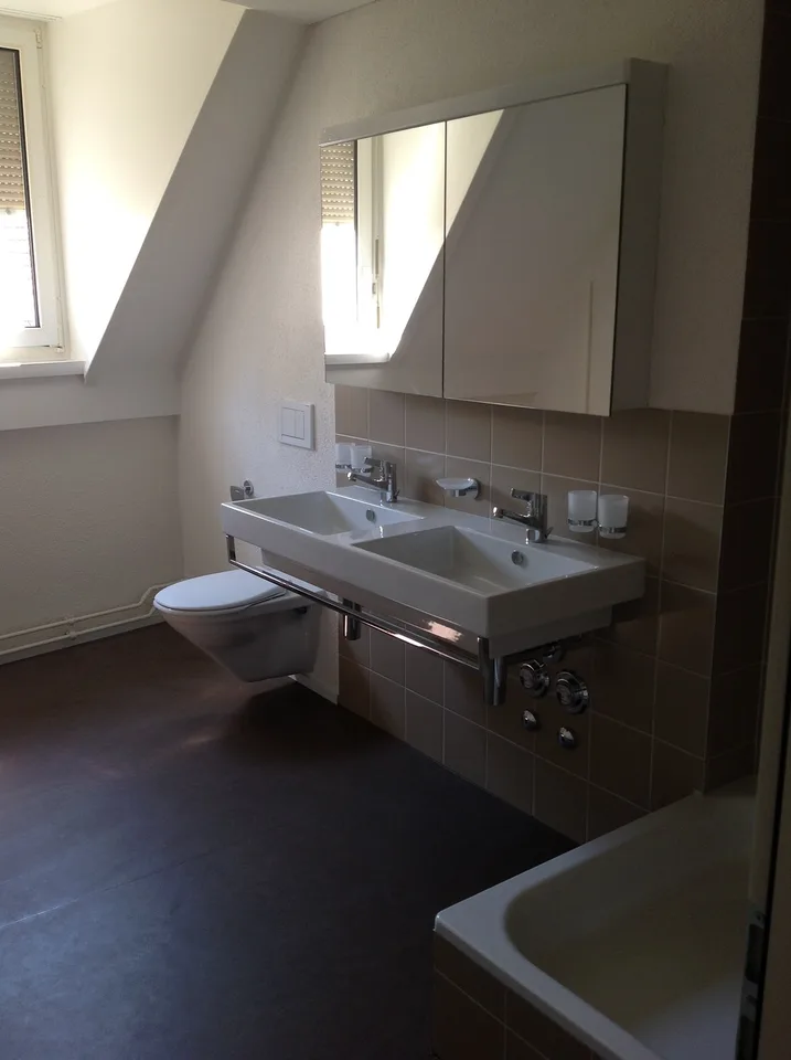 Charmante 3-Zimmerwohnung an zentraler Lage in St. Gallen – photo 4 sur 6
