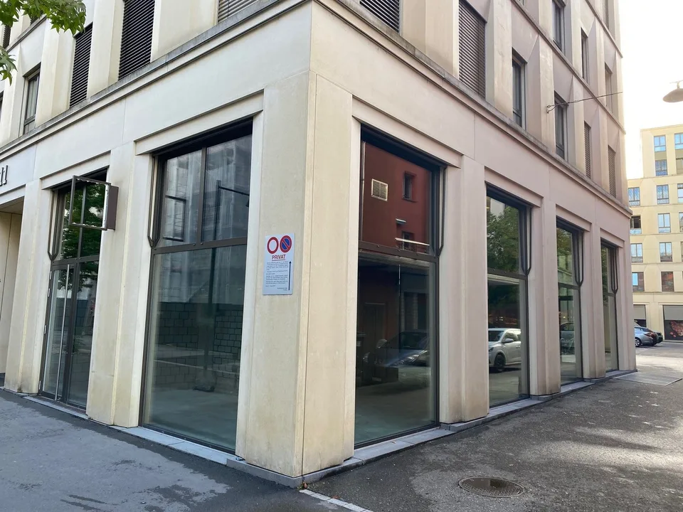 119 m2 Ladenfläche in bester Stadtlage in Uster – Foto 3 von 9