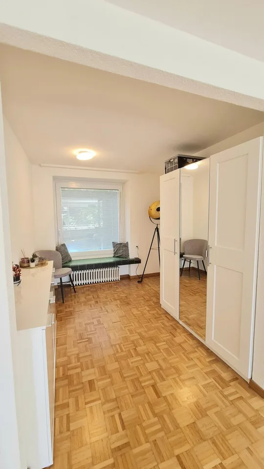 Charmante 4.5-Zimmer-Wohnung mit Balkon und herrlicher Aussicht über St. Gallen – photo 8 sur 12
