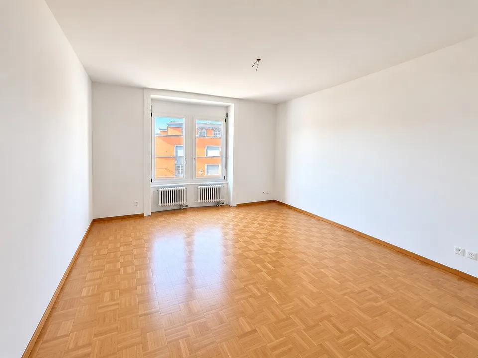 Charmante 2.5-Zimmerwohnung im Kreis 6 – Foto 2 von 8