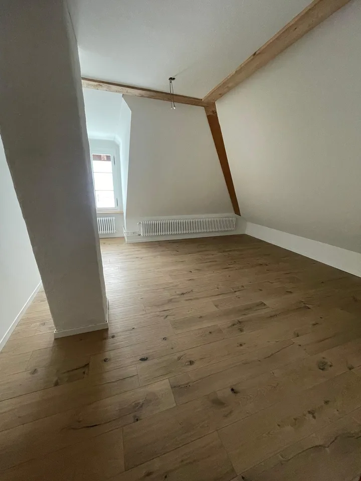 5.5-Zimmer Eckhaus an aussergewöhnlicher Lage – Foto 8 von 9