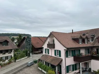 💎 Appartement spacieux & entièrement meublé de 4.5 pièces avec balcon & vue imprenable à Embrach – photo 20 sur 22