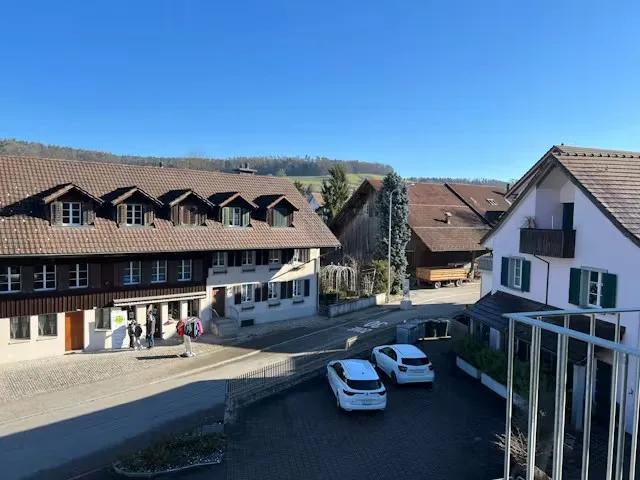 💎 Appartement spacieux & entièrement meublé de 4.5 pièces avec balcon & vue imprenable à Embrach – photo 22 sur 22