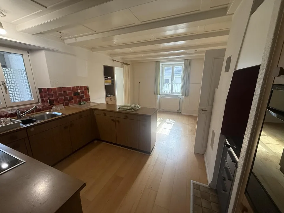 Charmante Altbau Wohnung – Foto 2 von 8