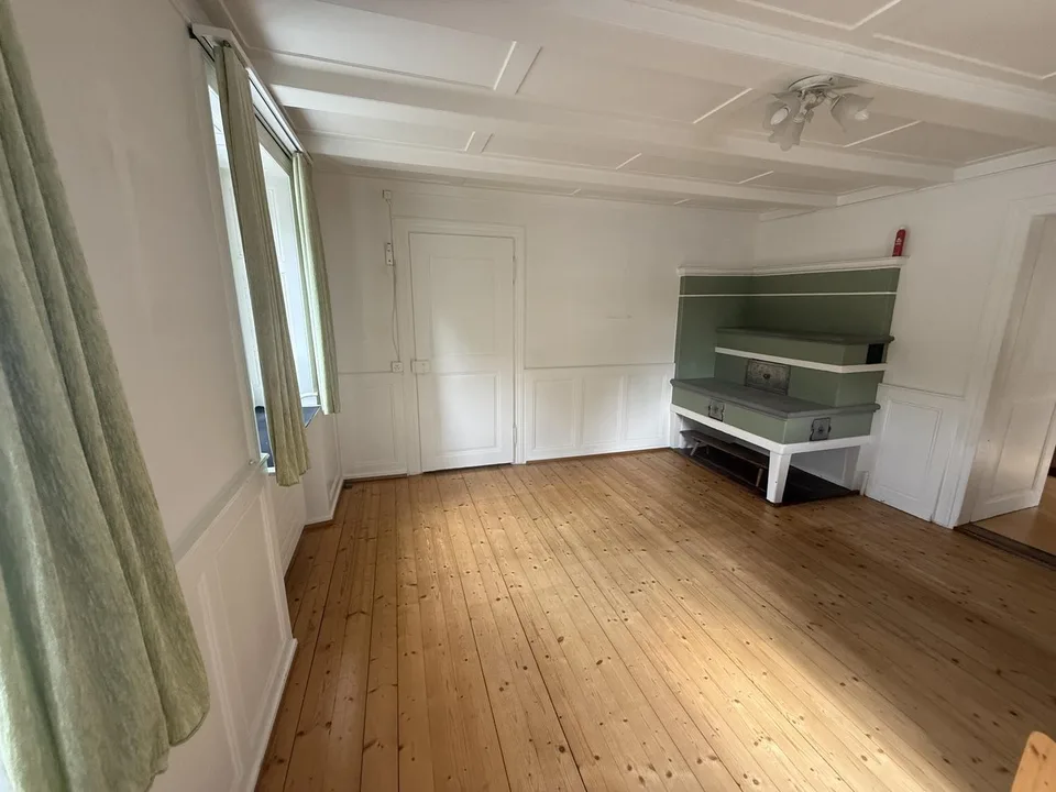 Charmante Altbau Wohnung – Foto 3 von 8