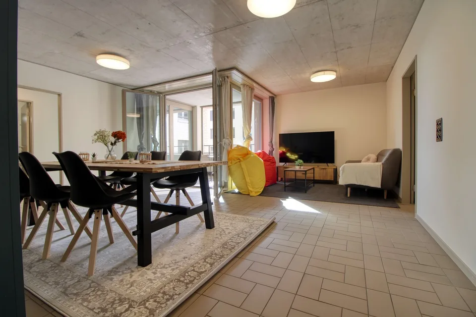 Möbliertes Studio mit eigener Küche und eigenem Bad im Neubau in Schlieren – Foto 22 von 26