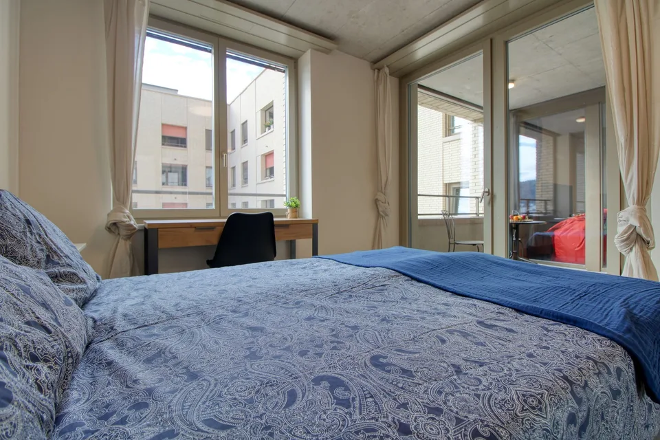 Möbliertes Studio mit eigener Küche und eigenem Bad im Neubau in Schlieren – Foto 9 von 26