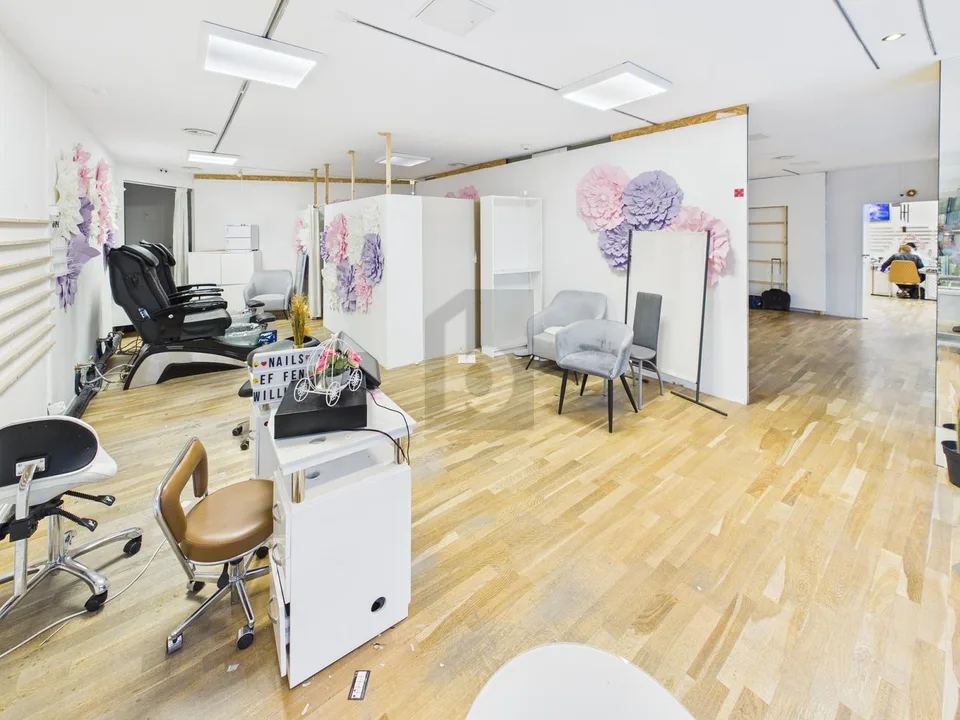 BEFRISTET UND FLEXIBEL FÜR 10 MONATE (POP-UP) – Foto 4 von 4