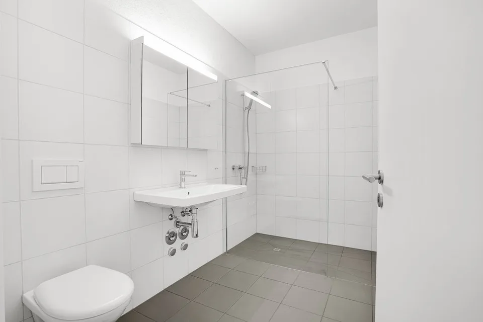 Moderne 4.5-Zimmer-Maisonette-Wohnung – foto 8 di 12