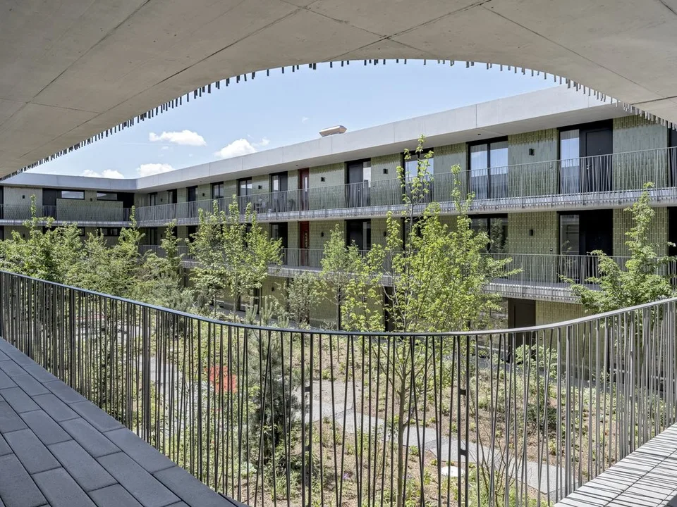 Moderne 4.5-Zimmer-Maisonette-Wohnung – foto 12 di 12