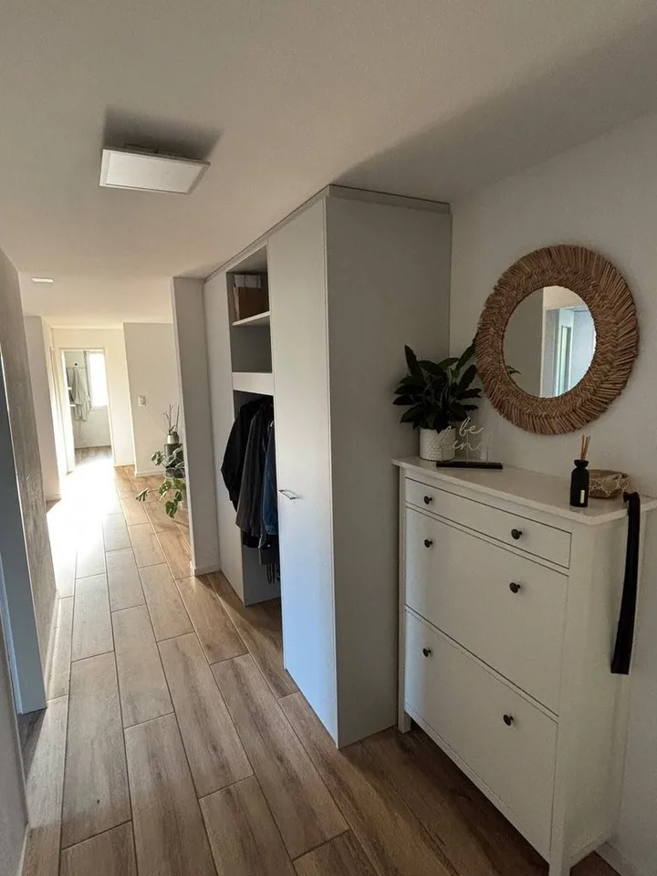 Ampio appartamento di 4.5 locali in una posizione eccellente e tranquilla! – foto 9 di 12