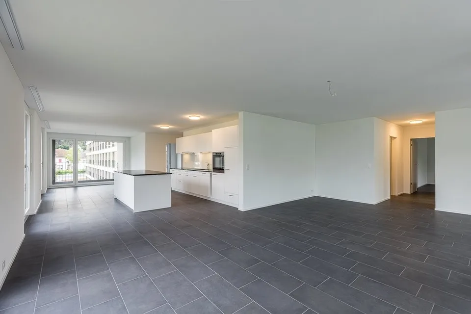 Moderne Wohnung mit grosser Terrasse – Foto 6 von 12