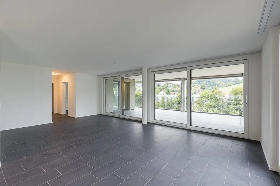 Moderne Wohnung mit grosser Terrasse – Foto 8 von 12