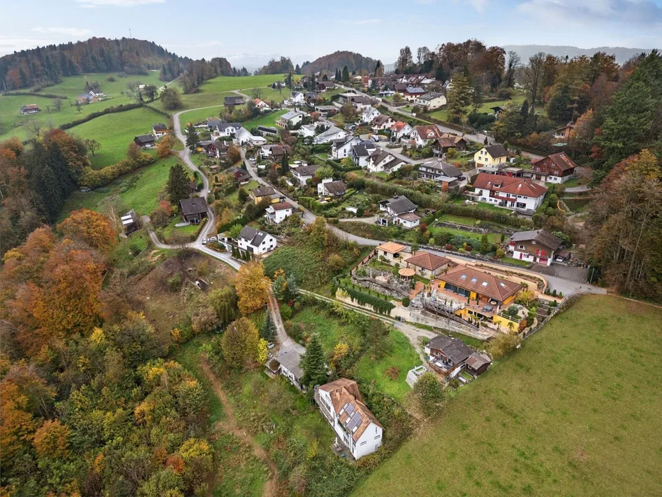 Bauland-Parzelle an grüner Hanglage – Foto 9 von 10