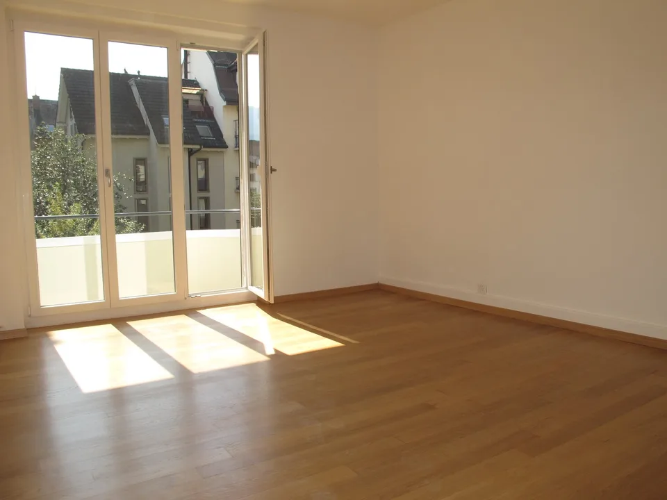 EXKLUSIVE 2-ZI-WOHNUNG IN ZÜRICH WIEDIKON – photo 2 sur 6